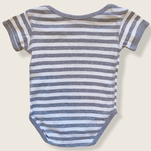 Baby Shark 12M Gray & White Striped Organic Cotton Onesie - Picture 2 of 5